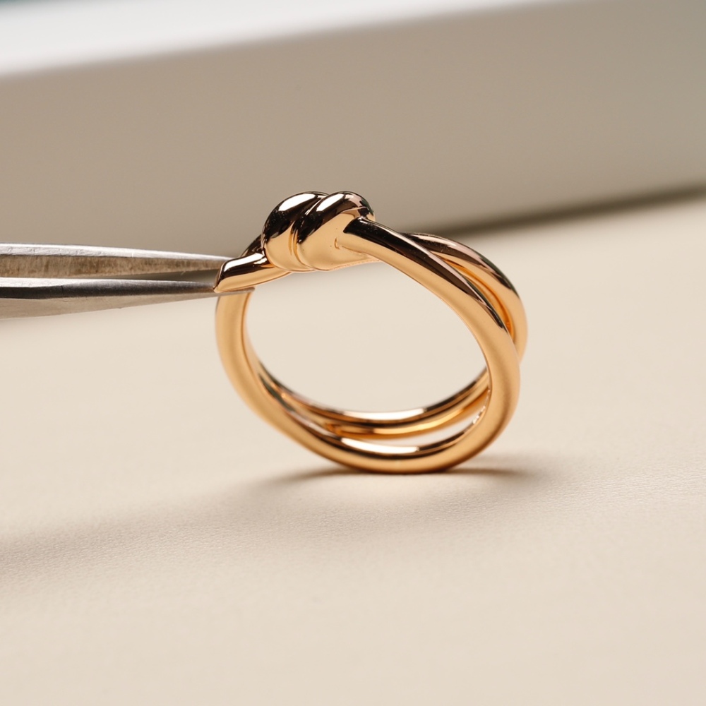 Tiffany ring