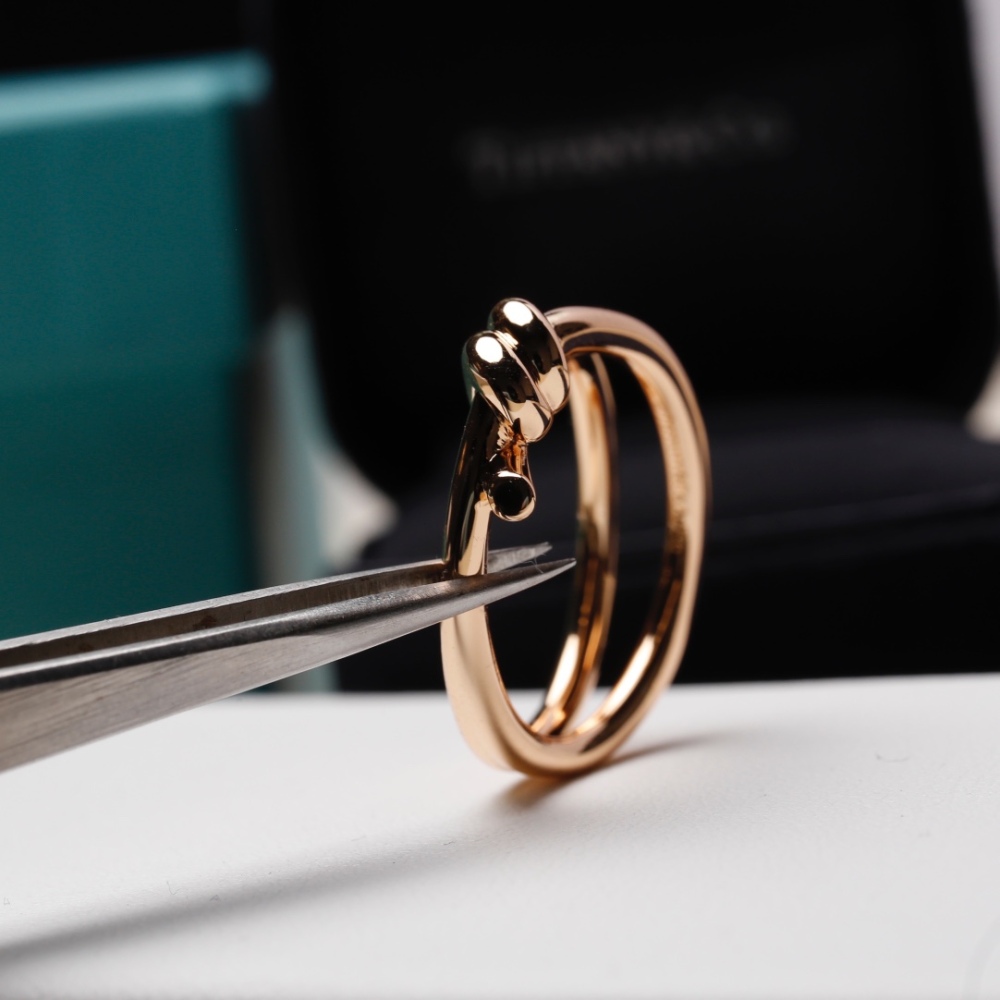 Tiffany ring