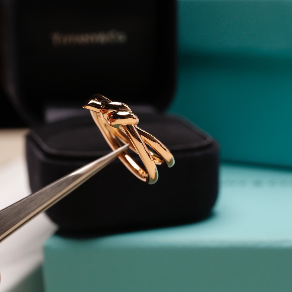 Tiffany ring