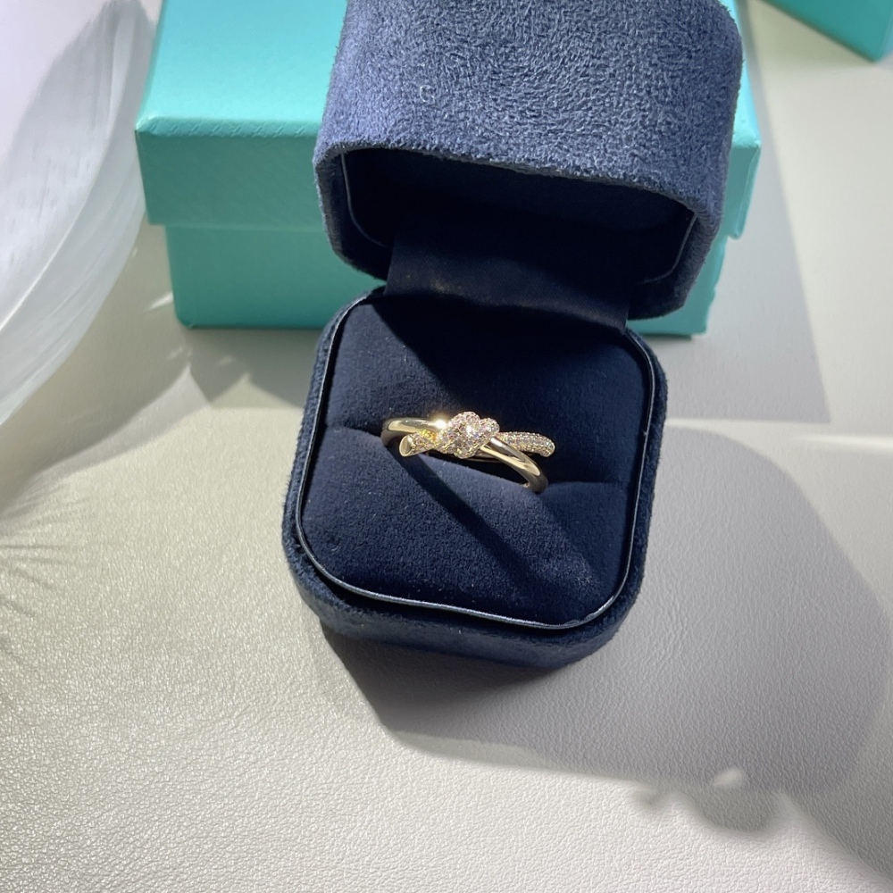 Tiffany ring