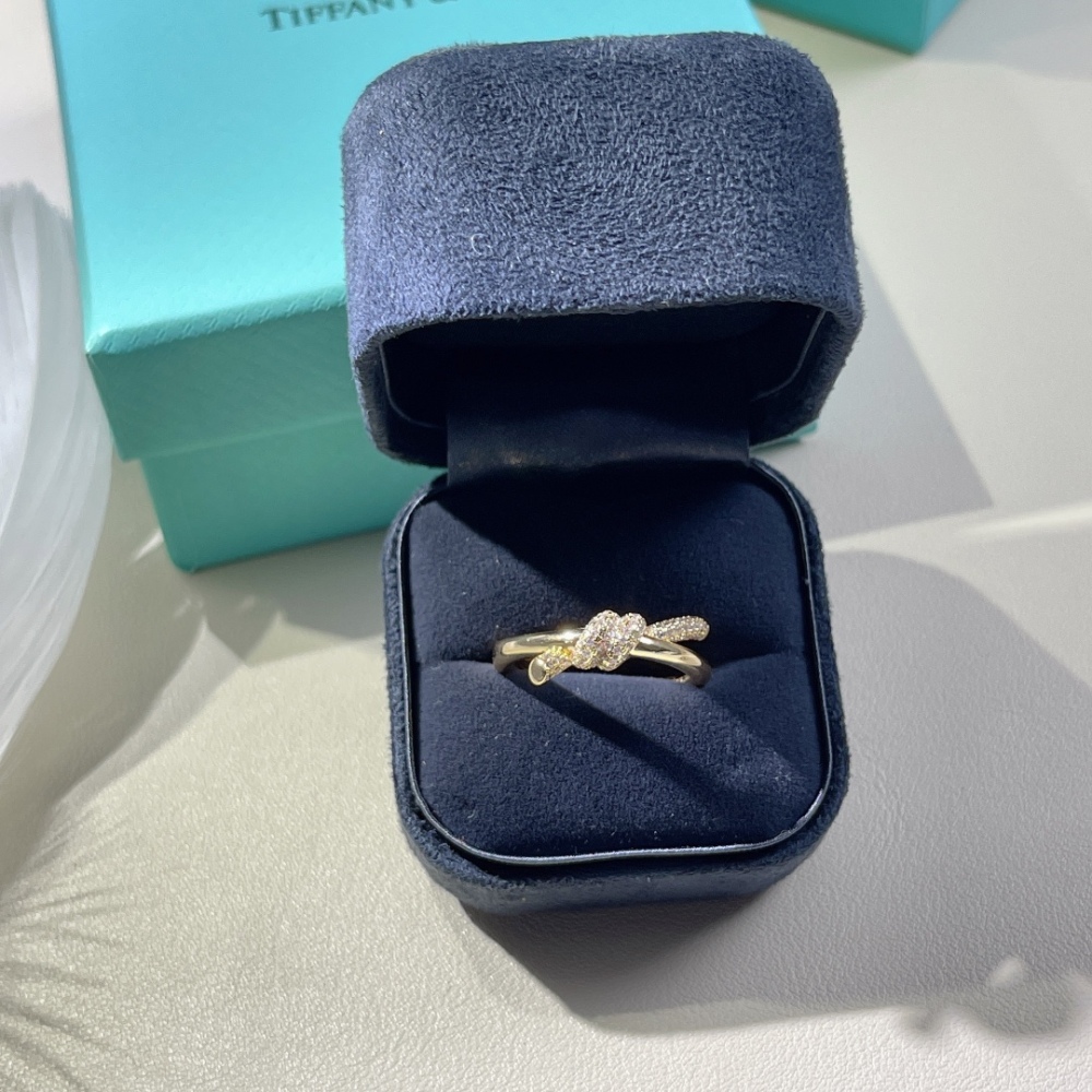 Tiffany ring