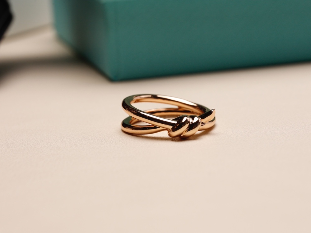 Tiffany ring