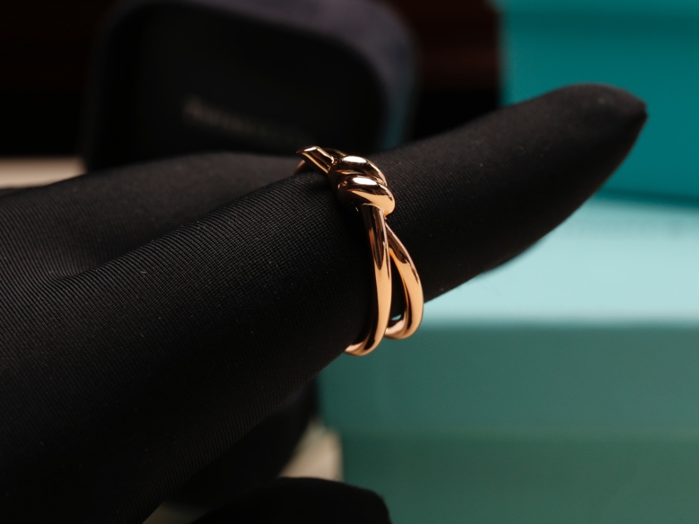Tiffany ring