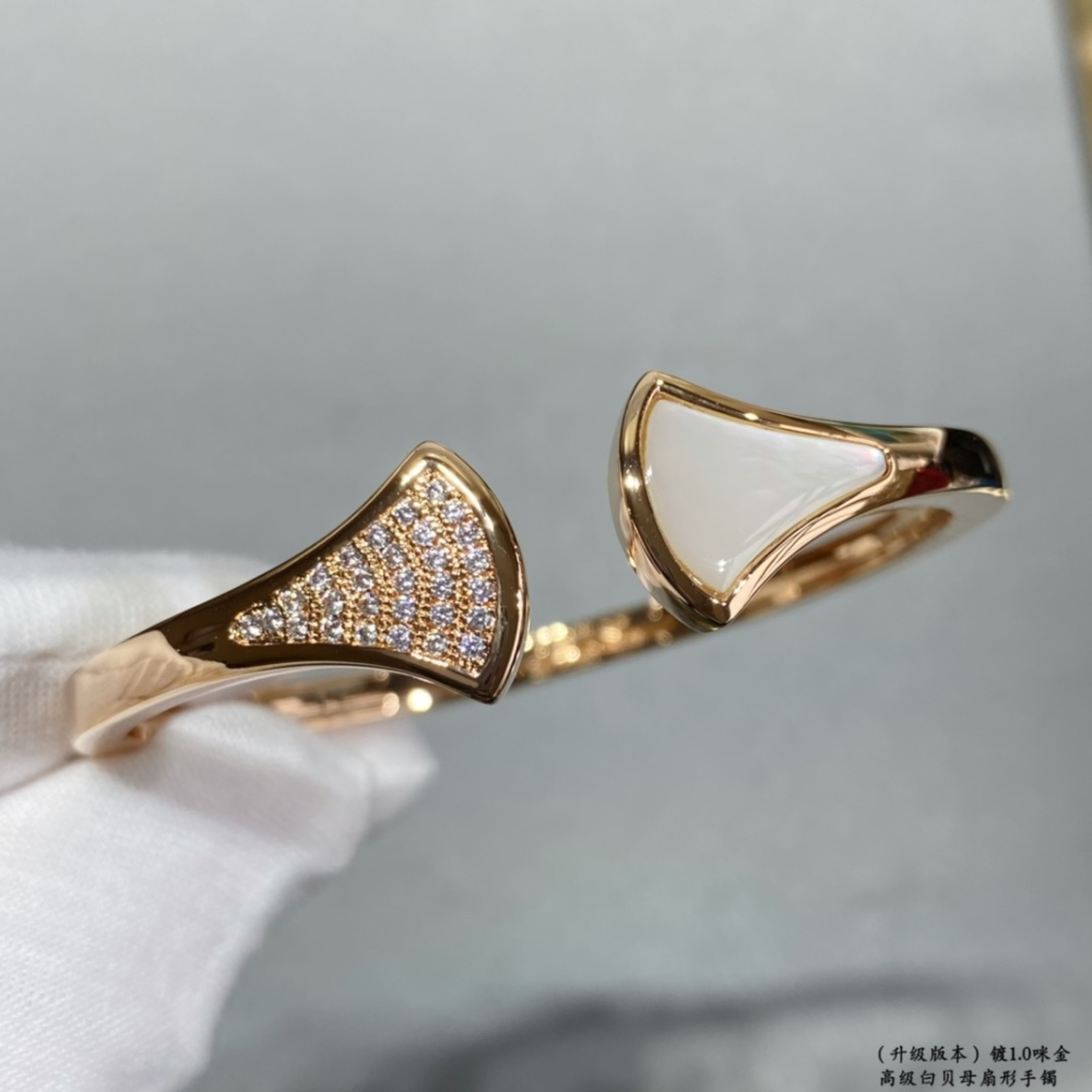 Bvlgari Classic bracelet