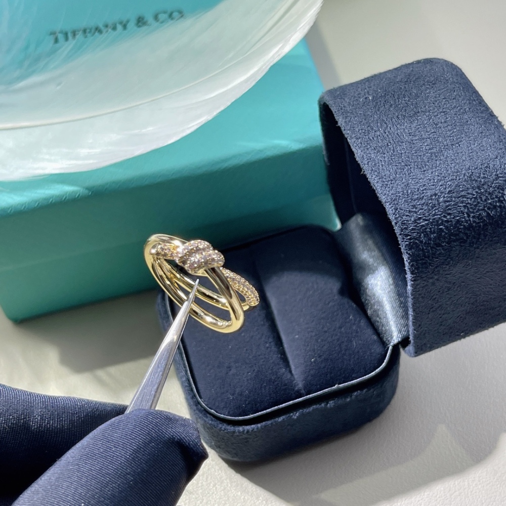 Tiffany ring