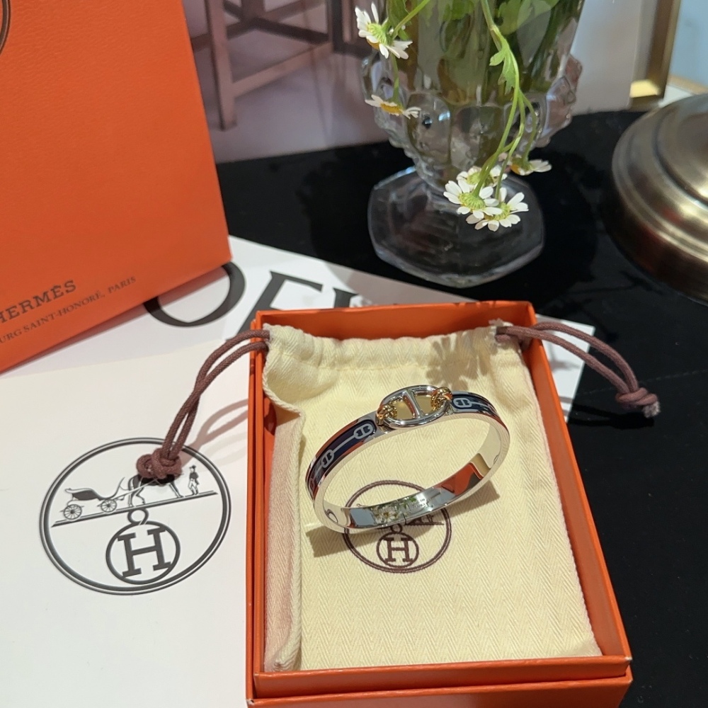 Hermes bracelet