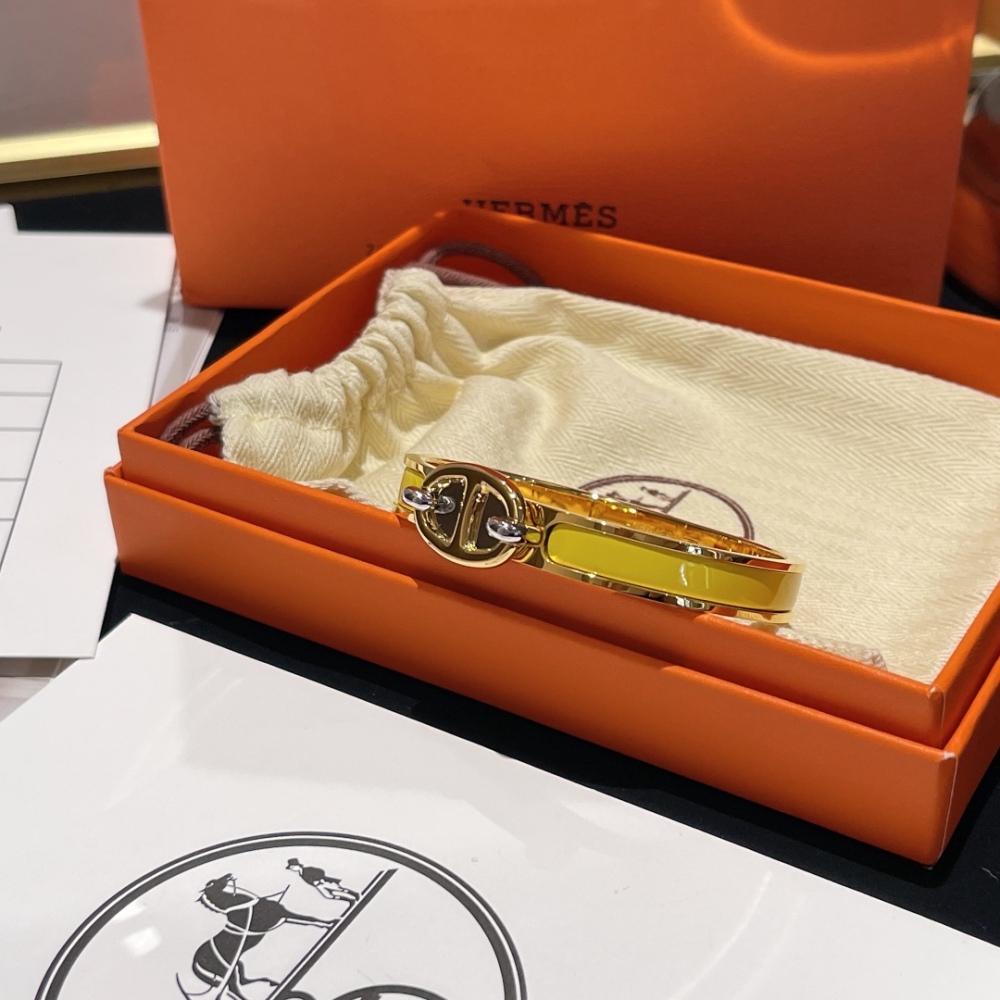 Hermes bracelet