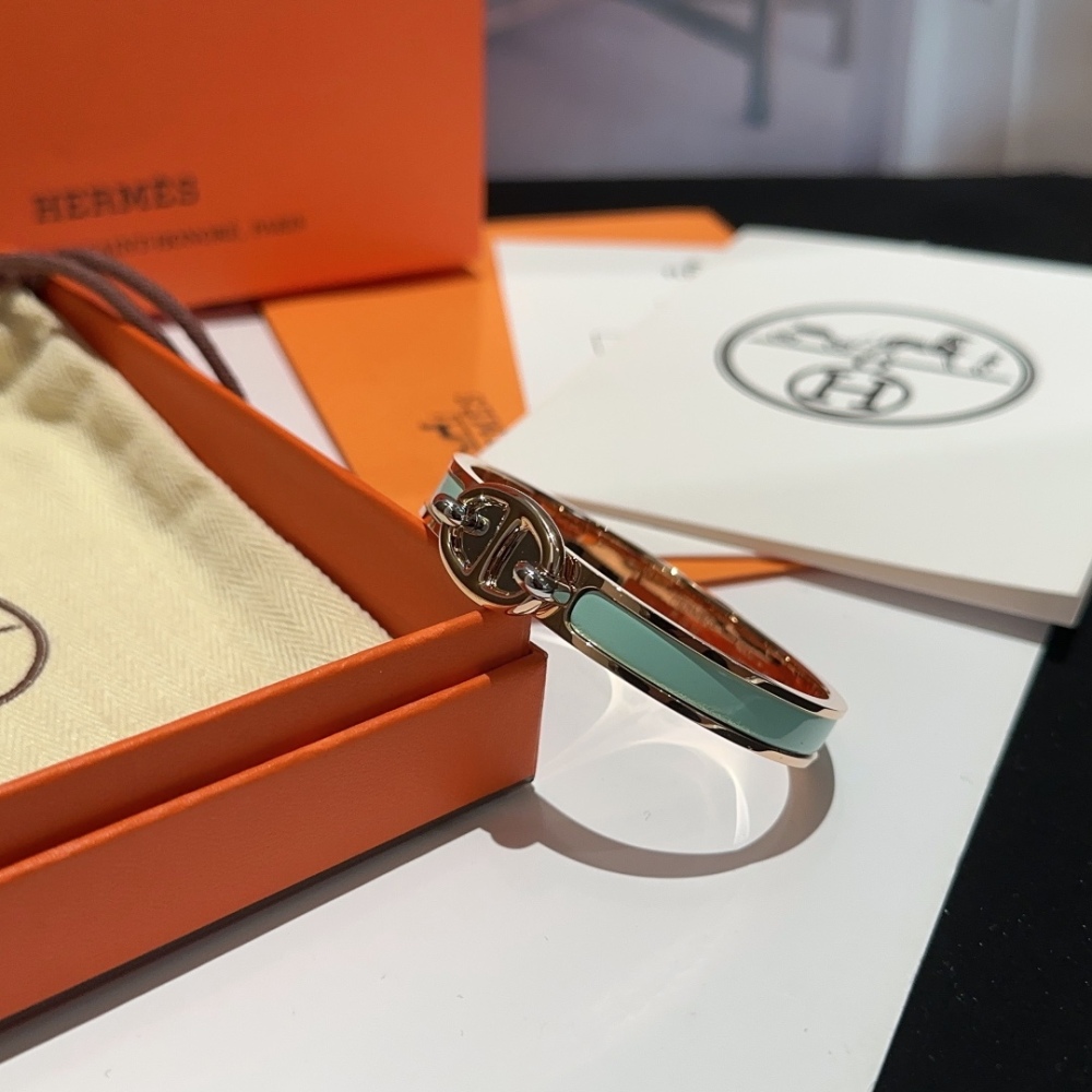 Hermes bracelet