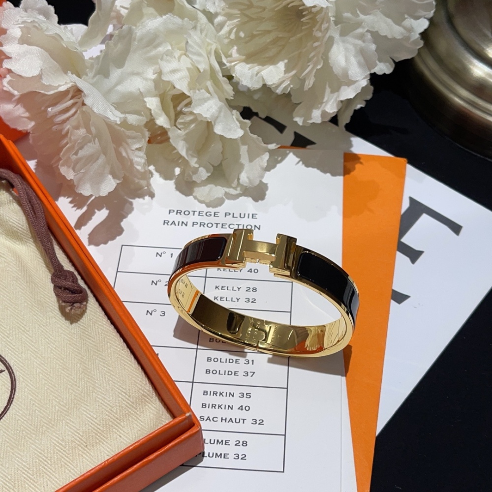 Hermes bracelet