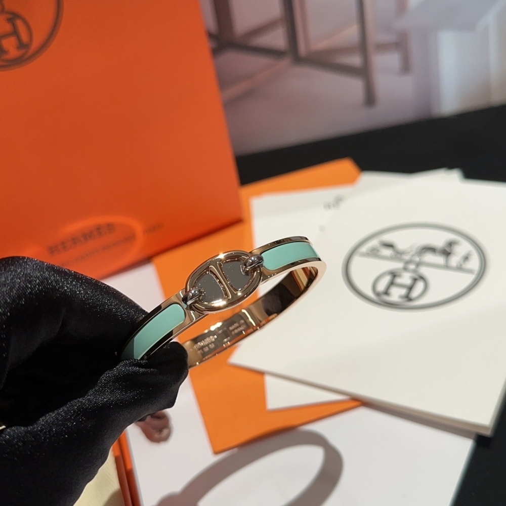 Hermes bracelet
