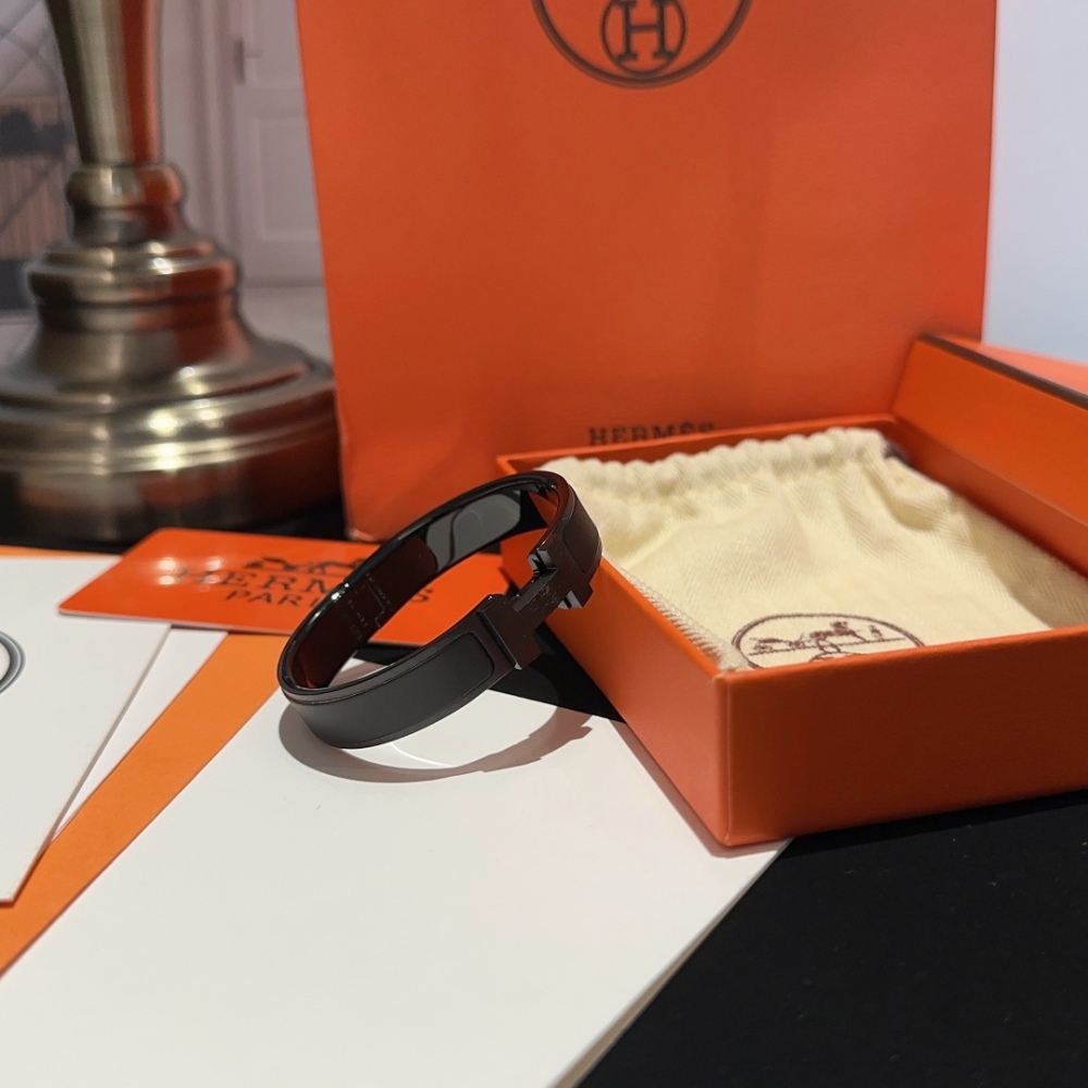 Hermes bracelet