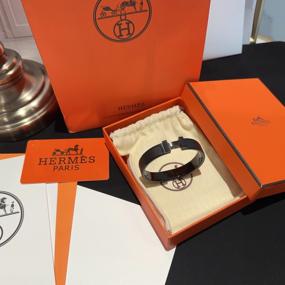 Hermes bracelet