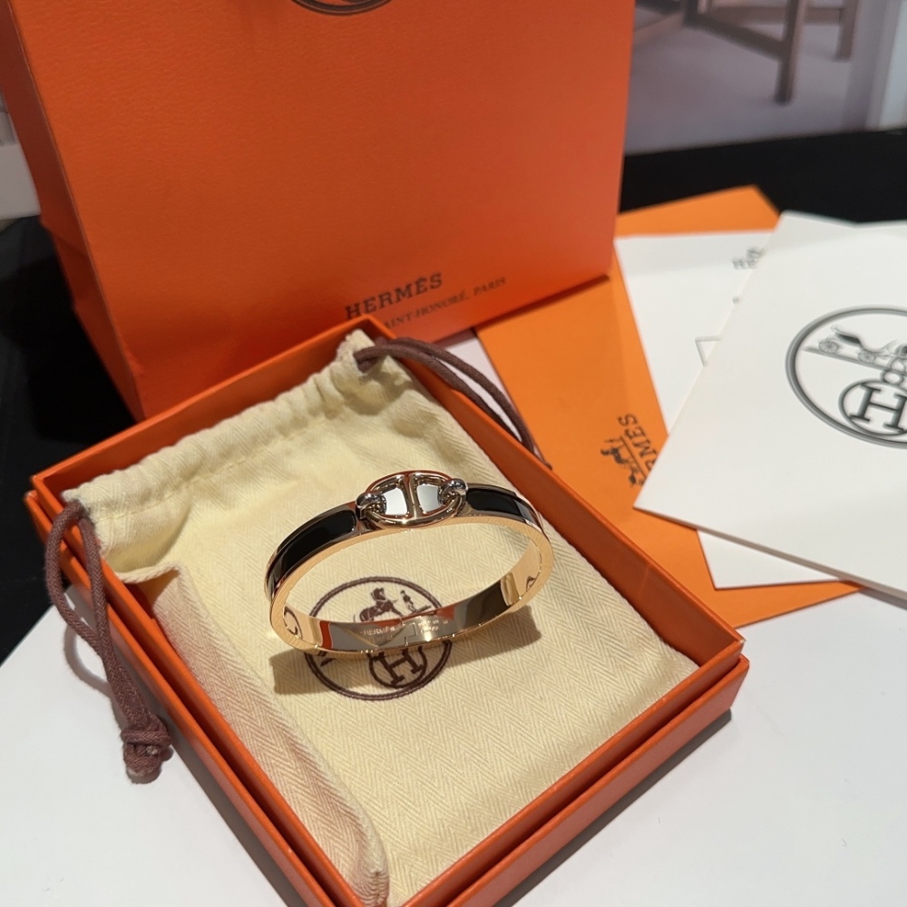 Hermes bracelet