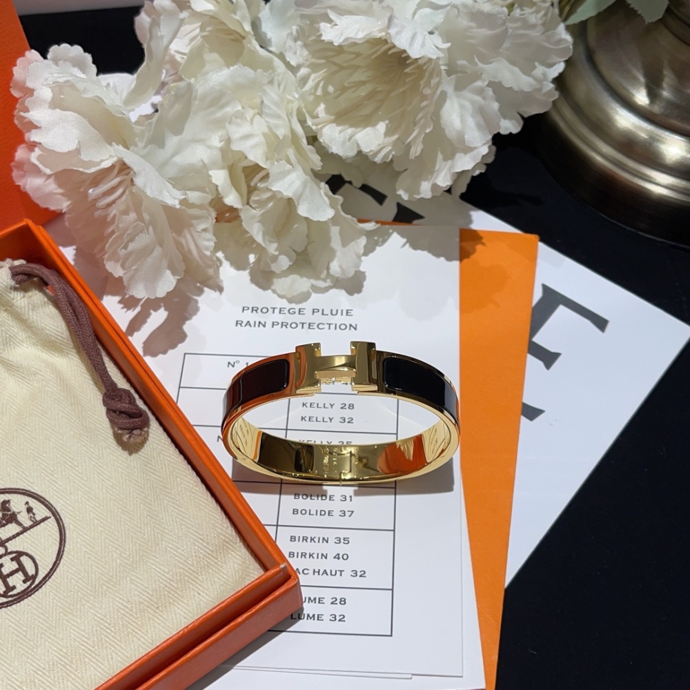 Hermes bracelet