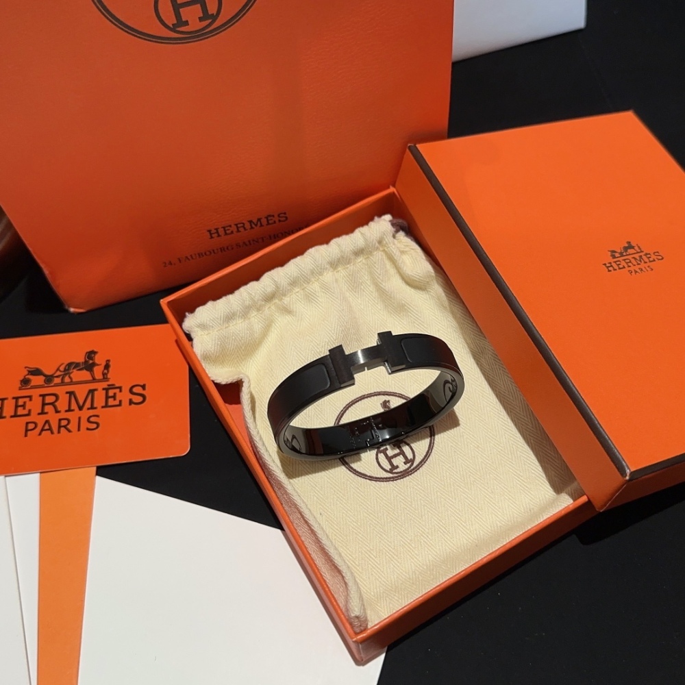 Hermes bracelet