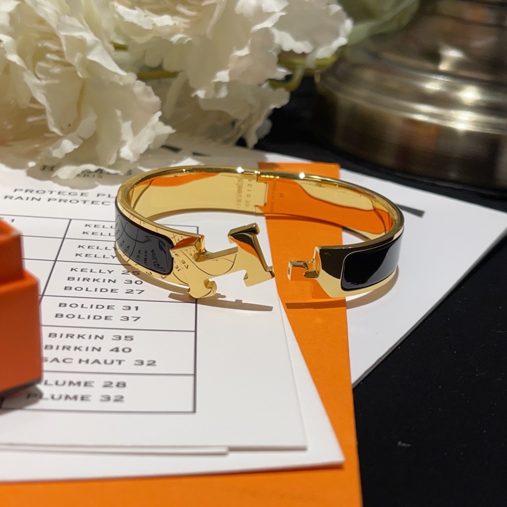 Hermes bracelet