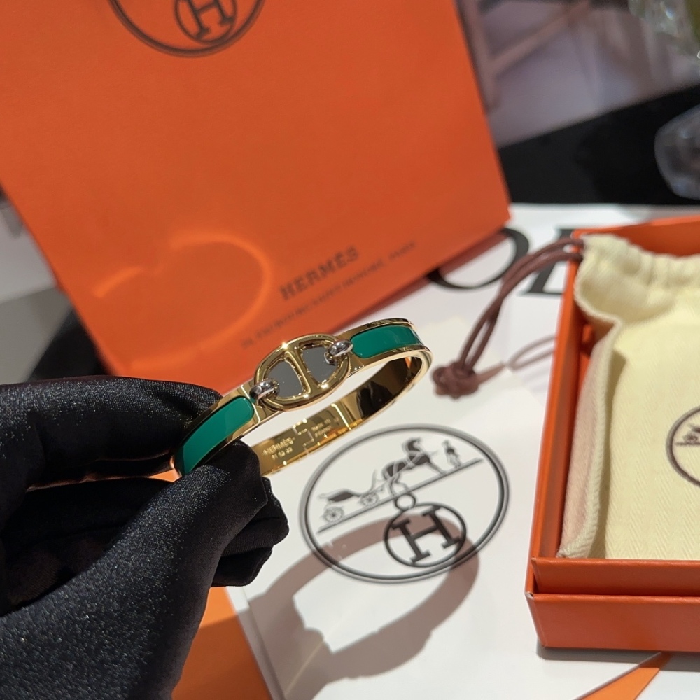 Hermes bracelet