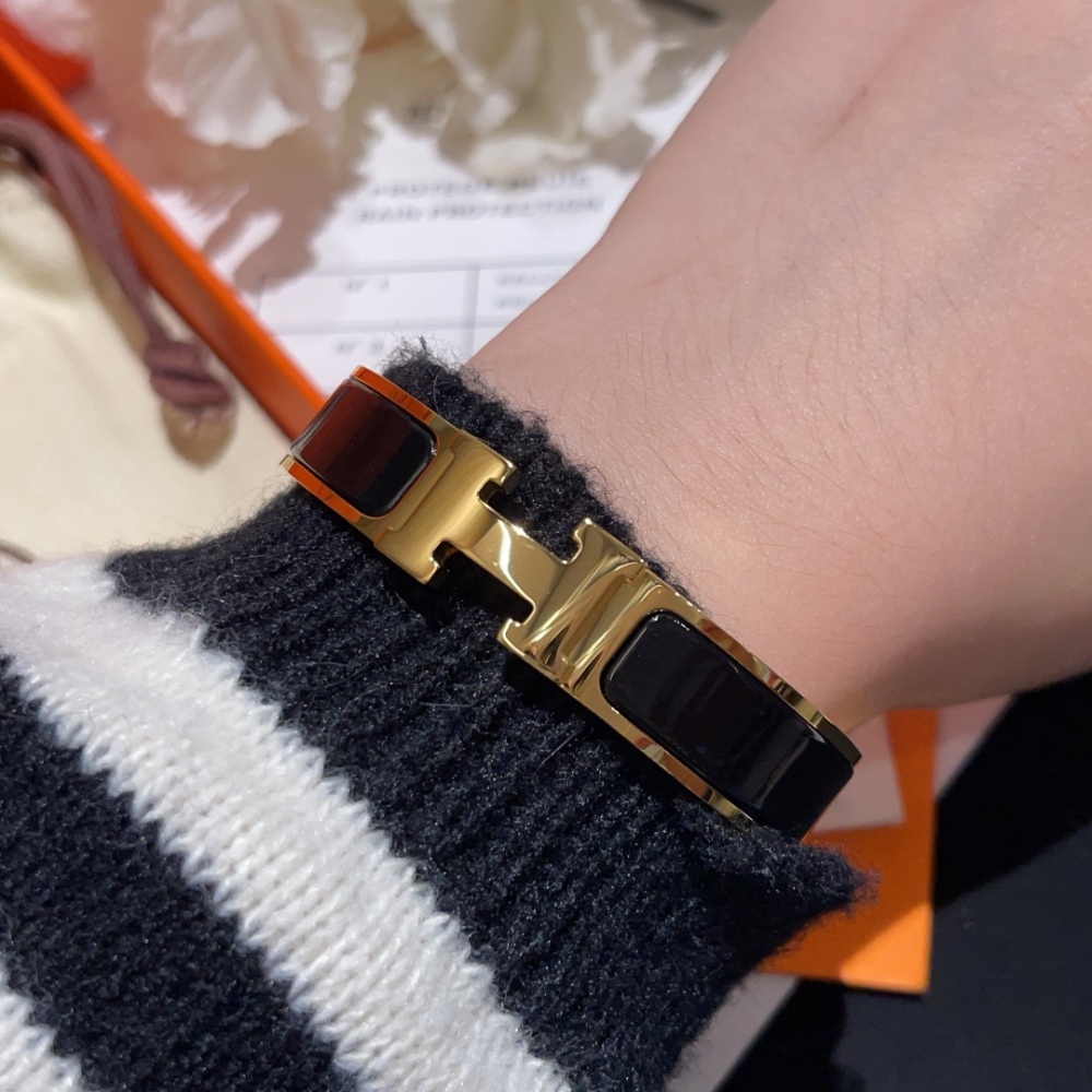 Hermes bracelet