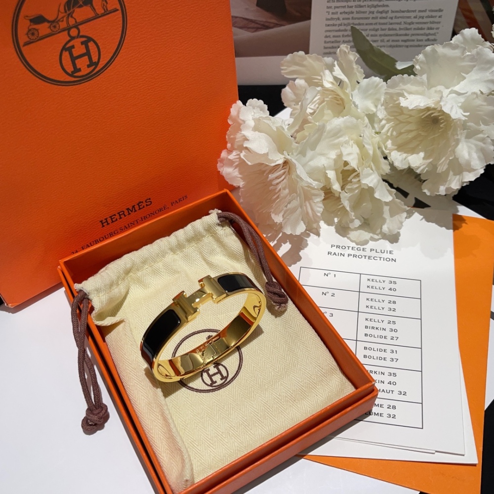 Hermes bracelet