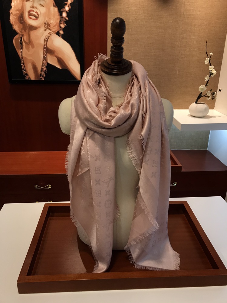 Louis Vuitton scarf