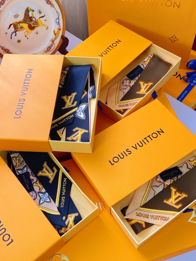 Louis Vuitton ribbon