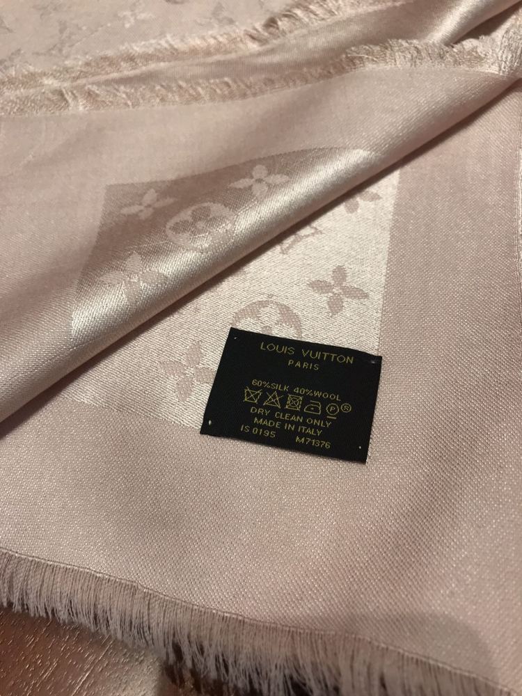 Louis Vuitton scarf
