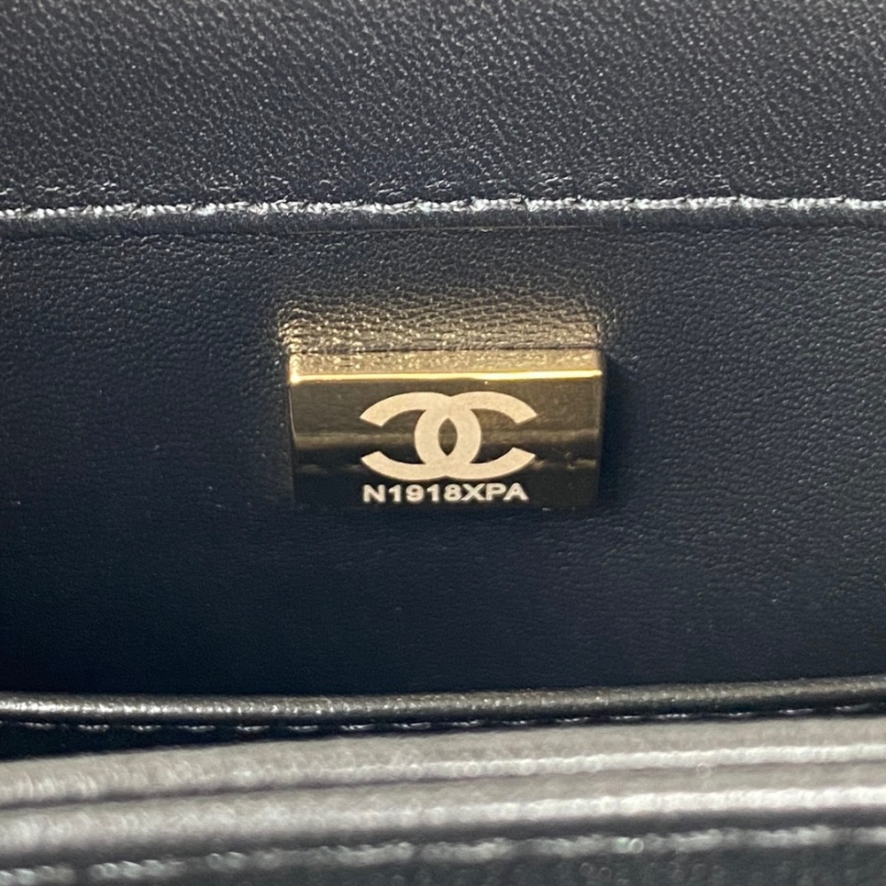 Chanel 22B  AS3499 Mirror Boutique