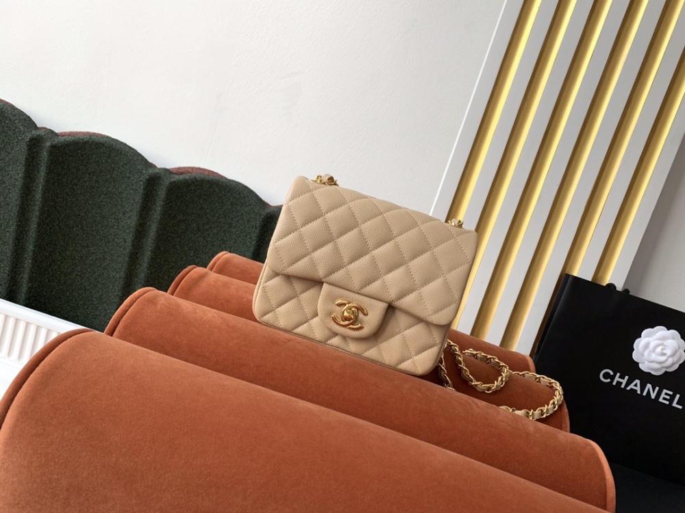 Chanel  cf mini  Flap caviar  A01115 Mirror Boutique