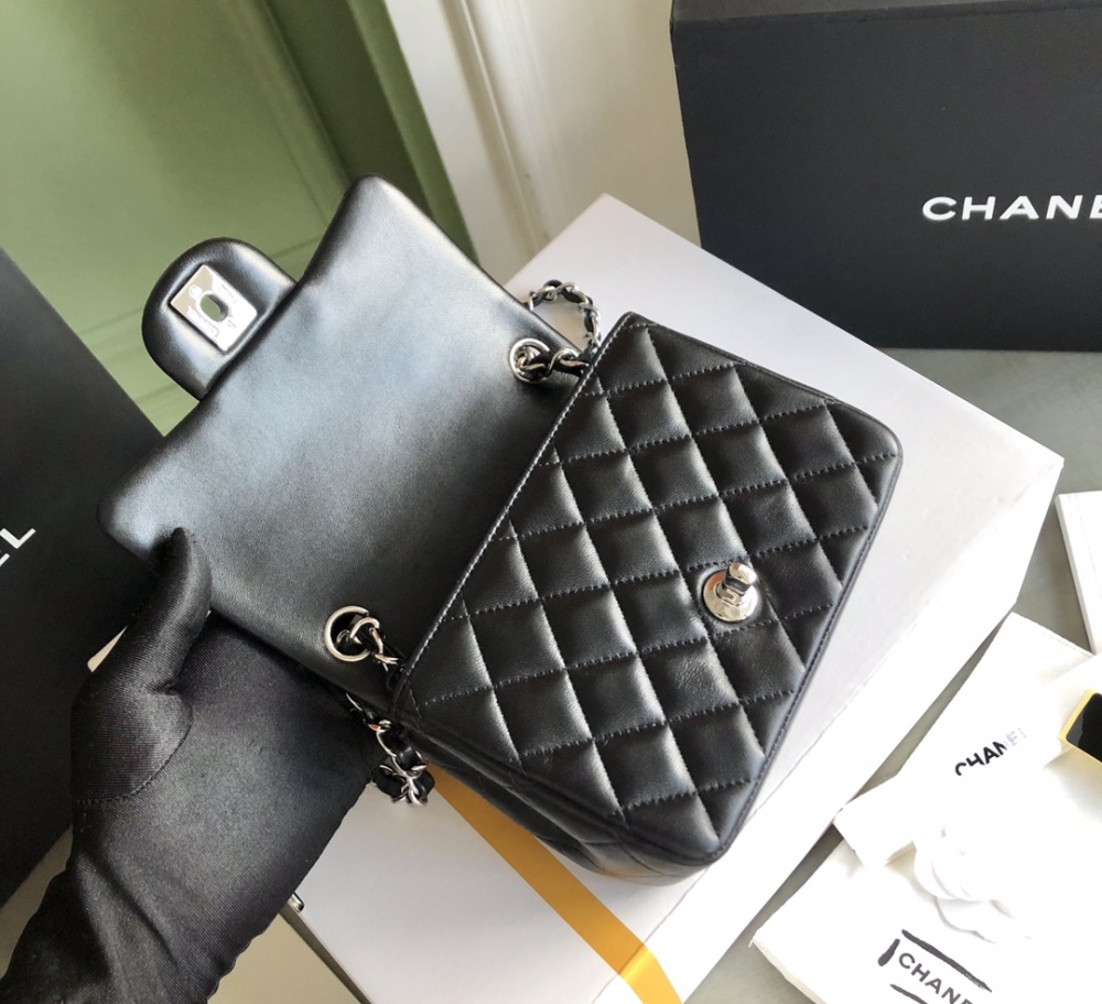 Chanel  cf mini  Flap A01115 Mirror Boutique