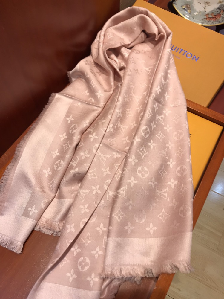 Louis Vuitton scarf