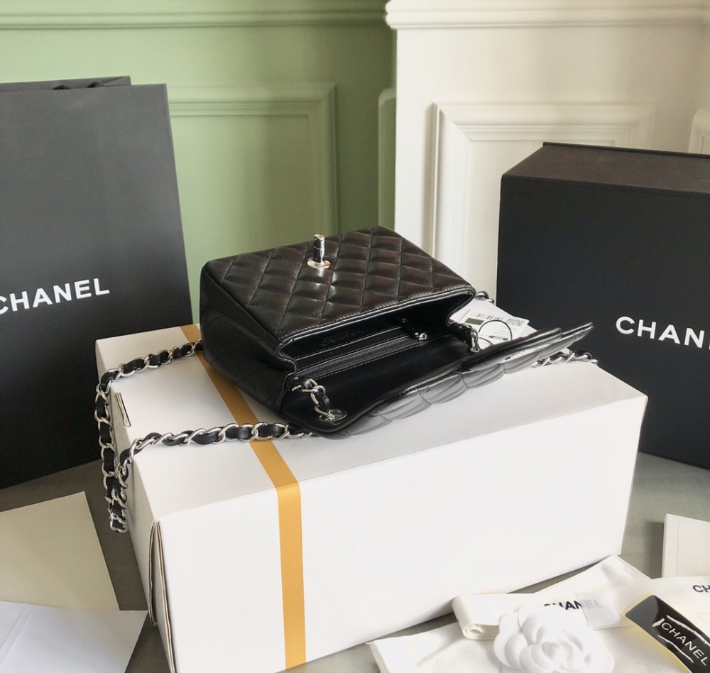 Chanel  cf mini  Flap A01115 Mirror Boutique