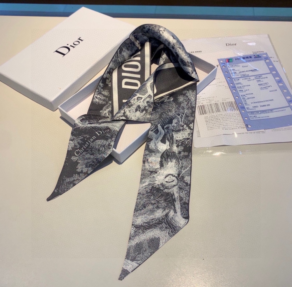 Dior ribbon
