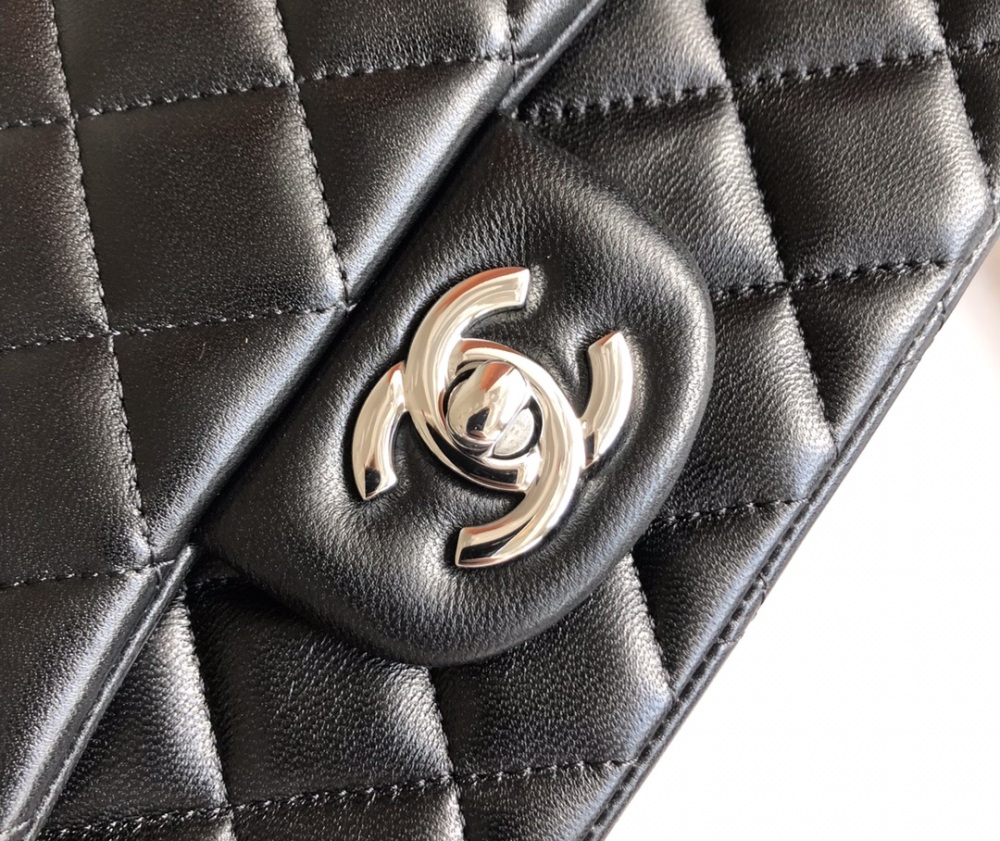 Chanel  cf mini  Flap A01115 Mirror Boutique