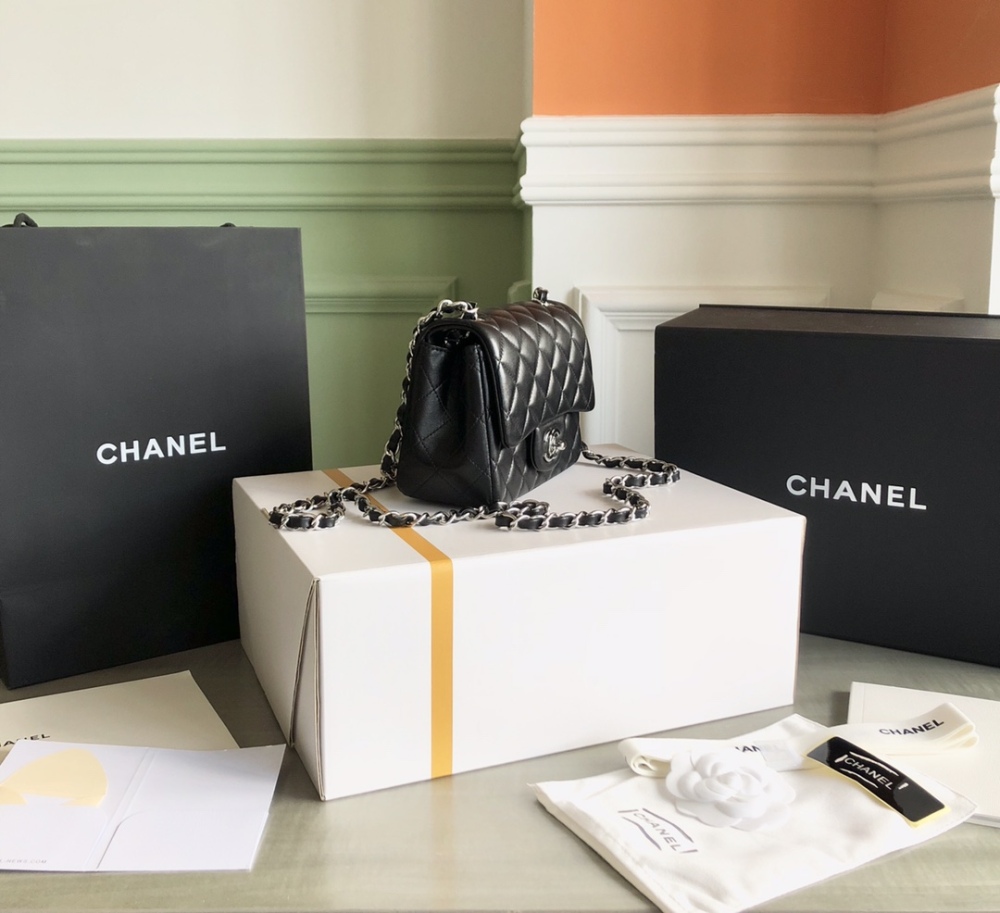 Chanel  cf mini  Flap A01115 Mirror Boutique