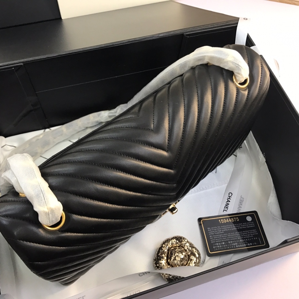 Chanel  CF1113 ClassicFlap  30cm JUMBO A058600 Mirror Boutique