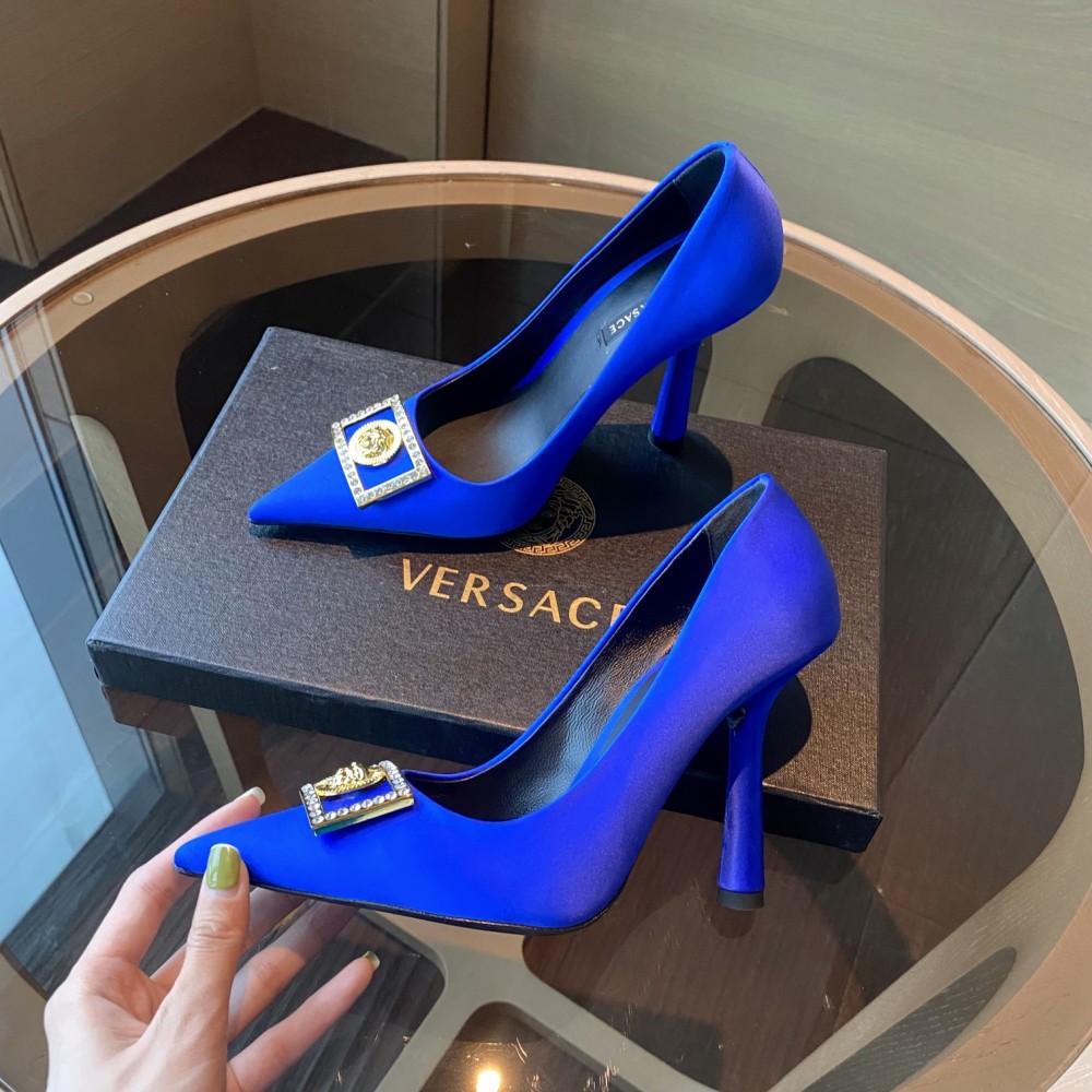 Versace sandals 10.5cm  #𝙑𝙚𝙧𝙨𝙖𝙘𝙚 𝟐𝟐𝙨𝙨