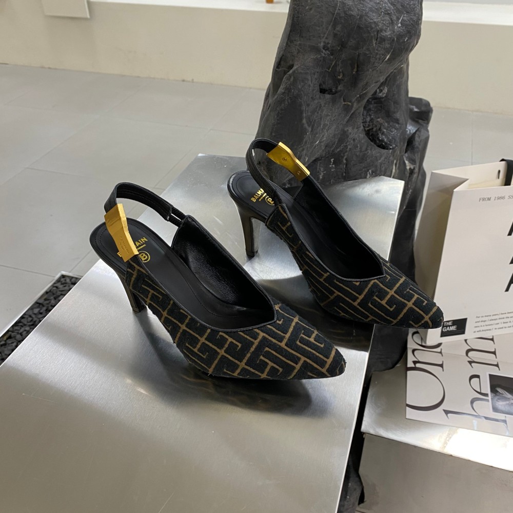 Balmain 𝟐𝟎𝟐2 𝙁𝙒 Sandals