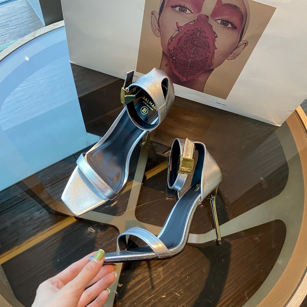 Balmain 𝟐𝟎𝟐2 𝙁𝙒 Sandals