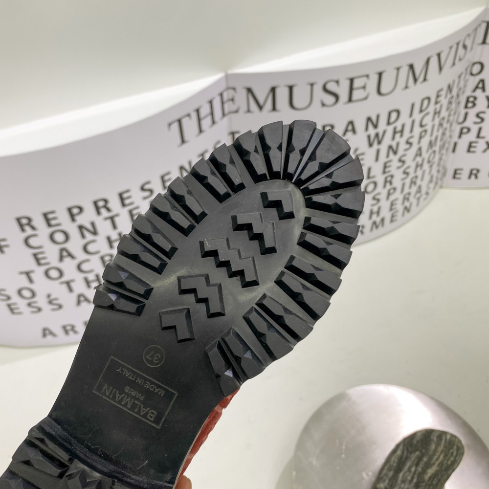 Balmain 𝟐𝟎𝟐2 𝙁𝙒 Martin boots