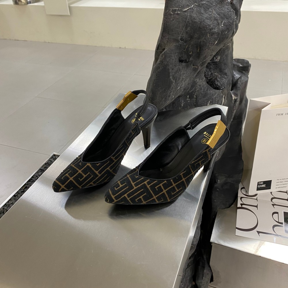 Balmain 𝟐𝟎𝟐2 𝙁𝙒 Sandals