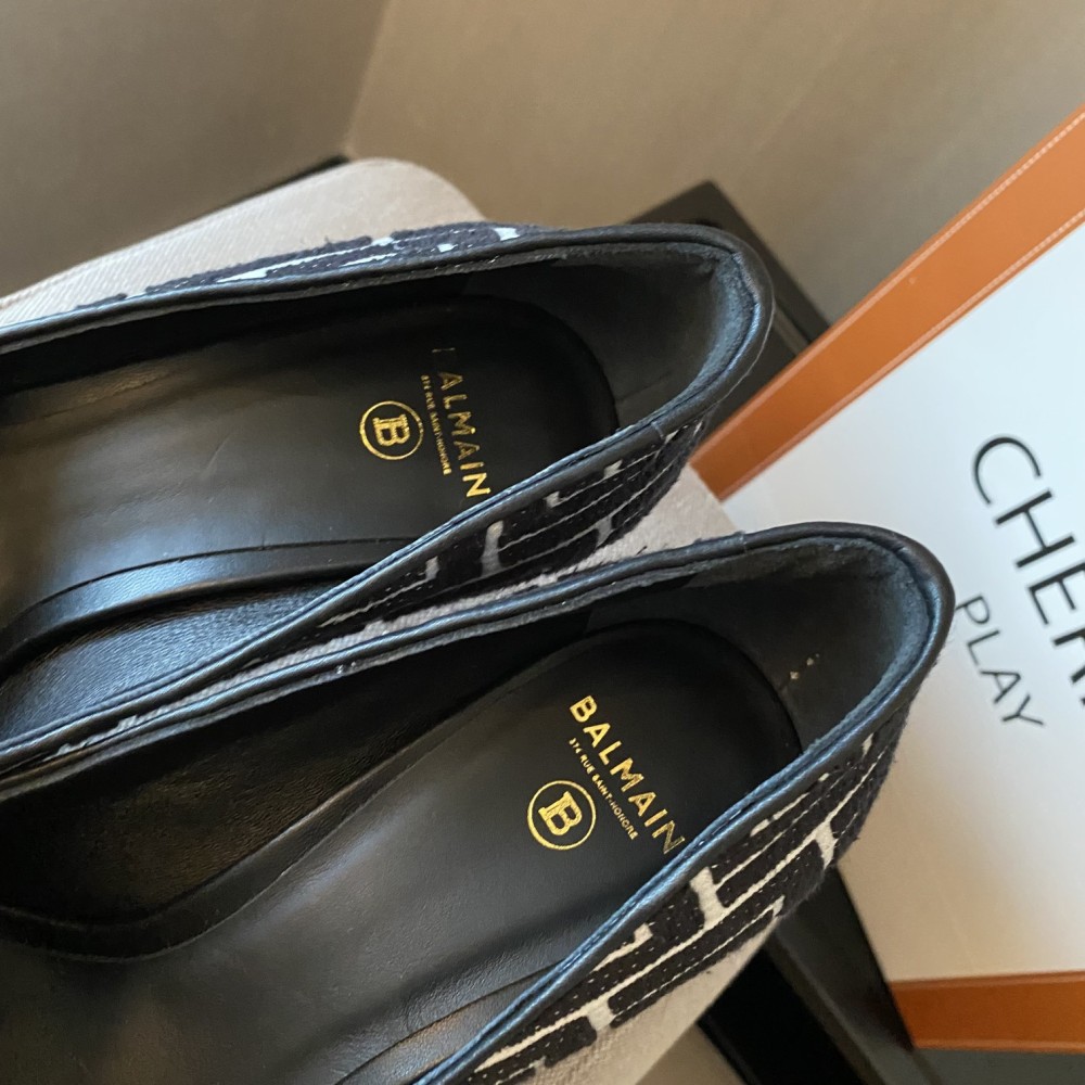 Balmain 𝟐𝟎𝟐1 𝙁𝙒 Sandals