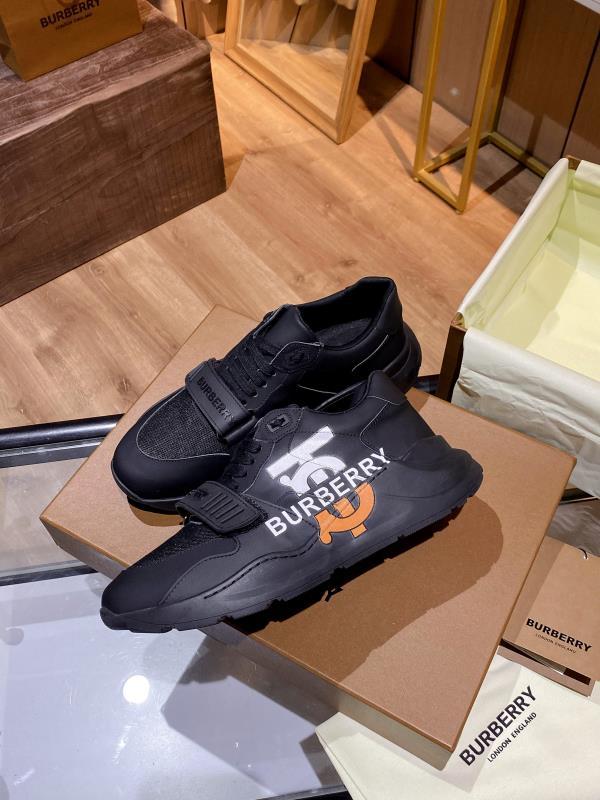 Burberry Men's and Women's Sneakers