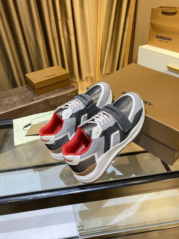 Burberry Men's and Women's Sneakers