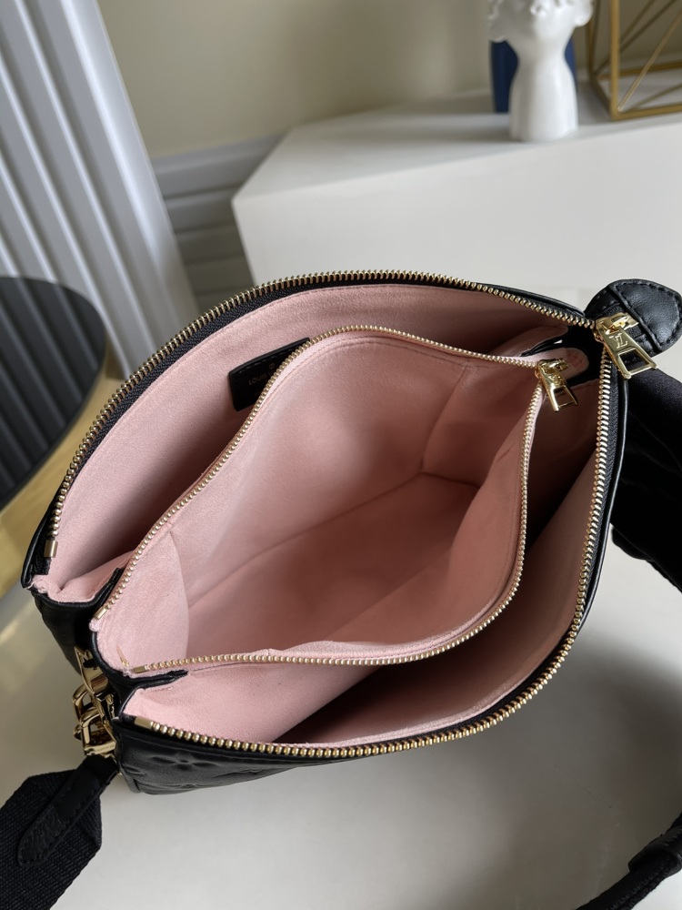 Louis Vuitton Coussin Monogram  M57790 mirror Boutique