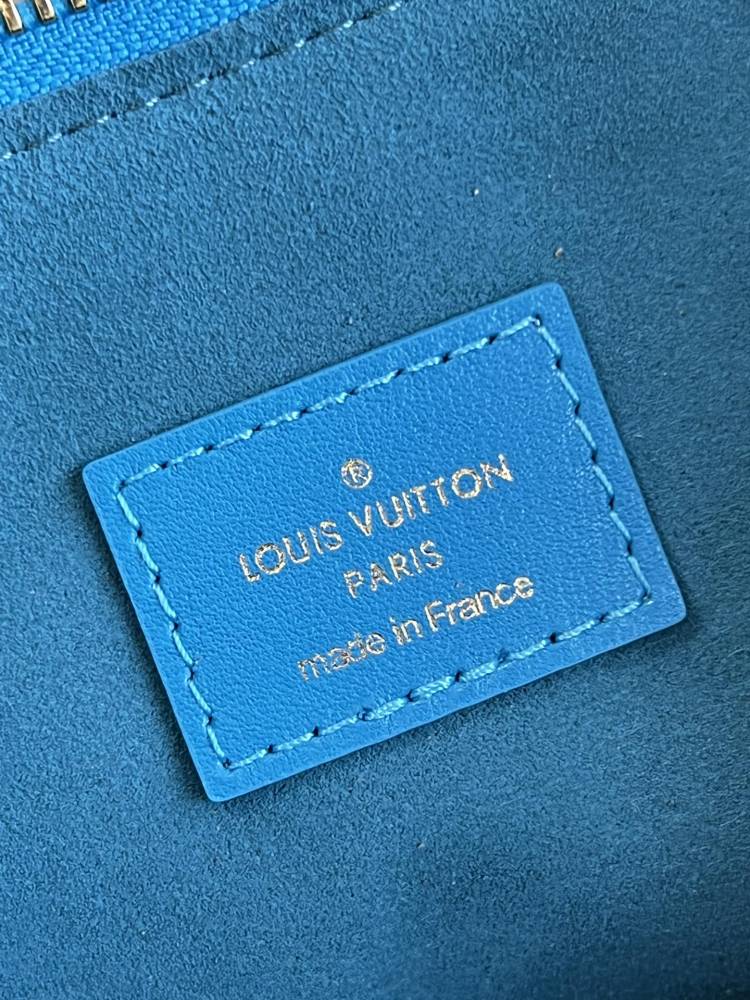 Louis Vuitton Coussin Monogram  M57790 mirror Boutique