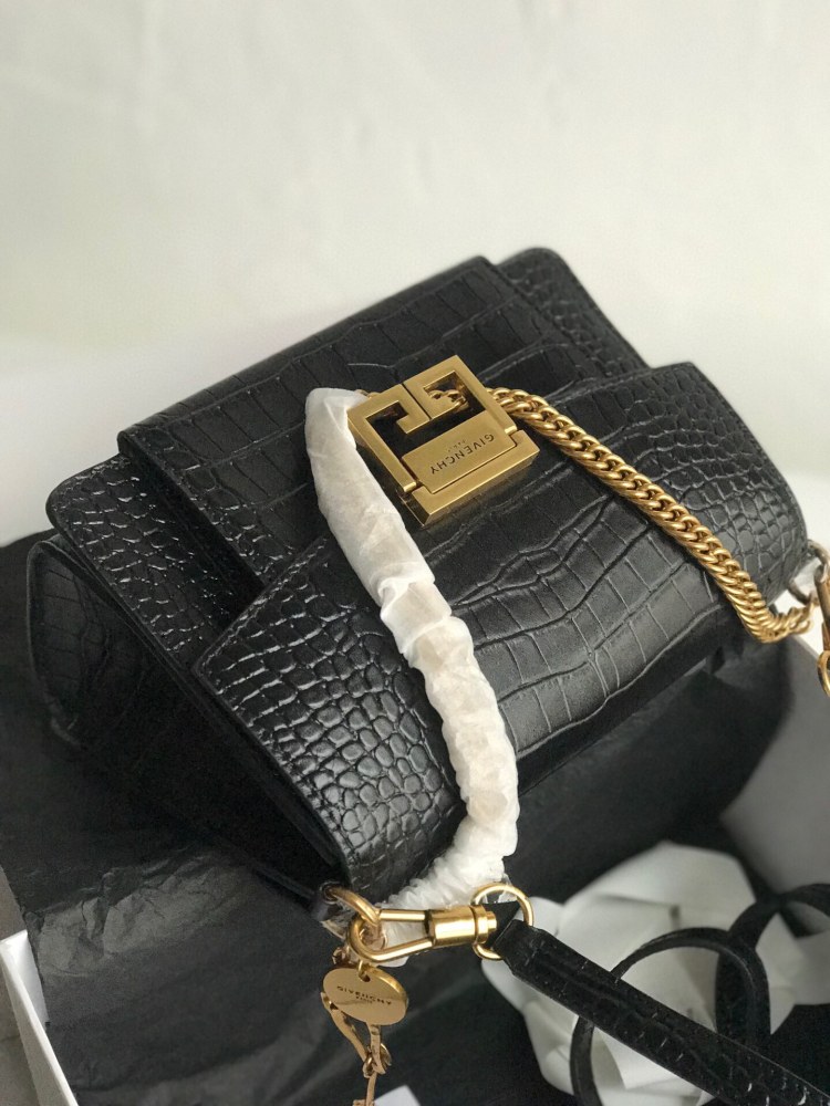 Givenchy 🇫🇷 GV3 1117 Mirror Boutique