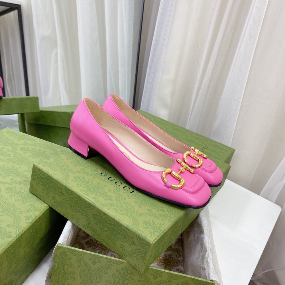GUCCI sandals
