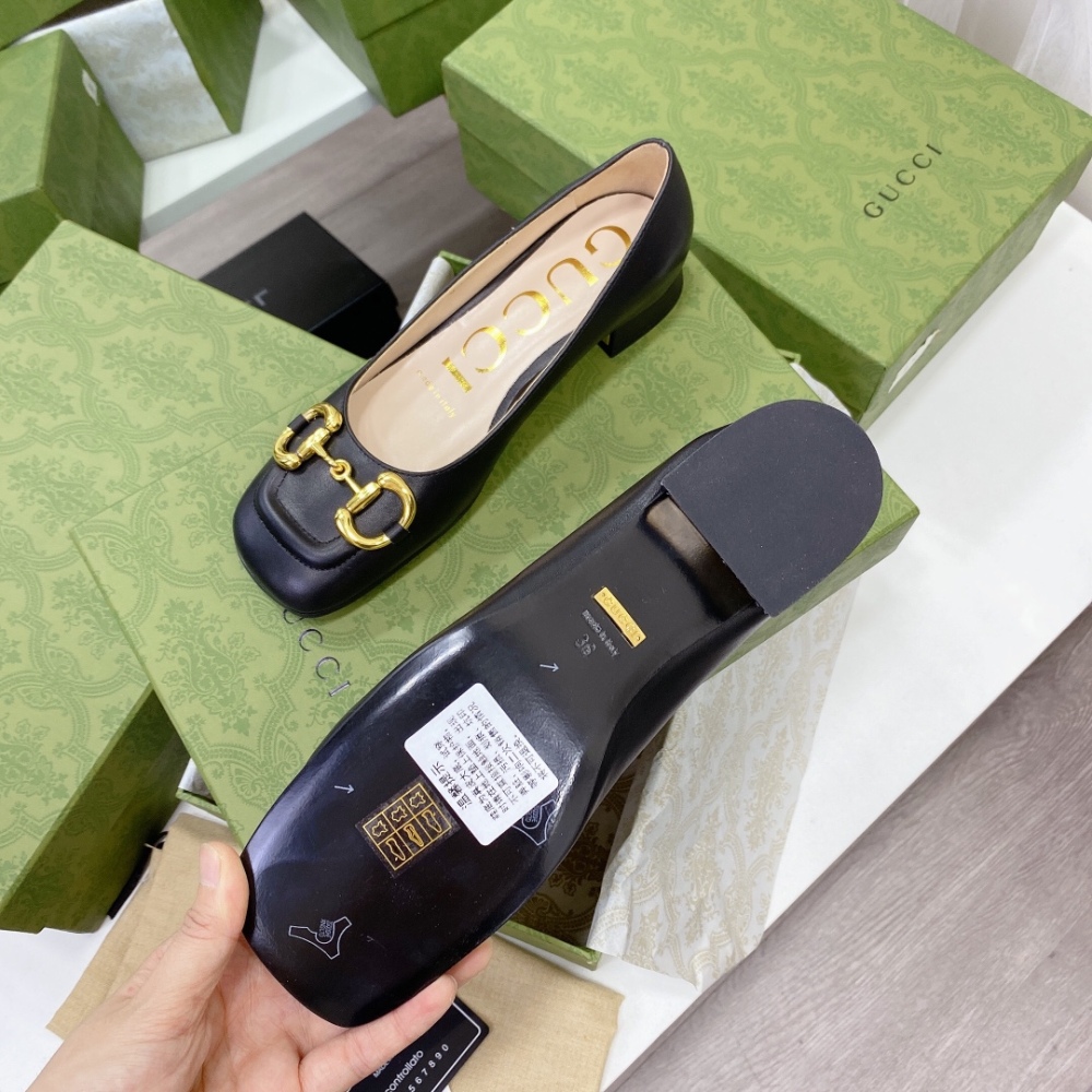 GUCCI sandals