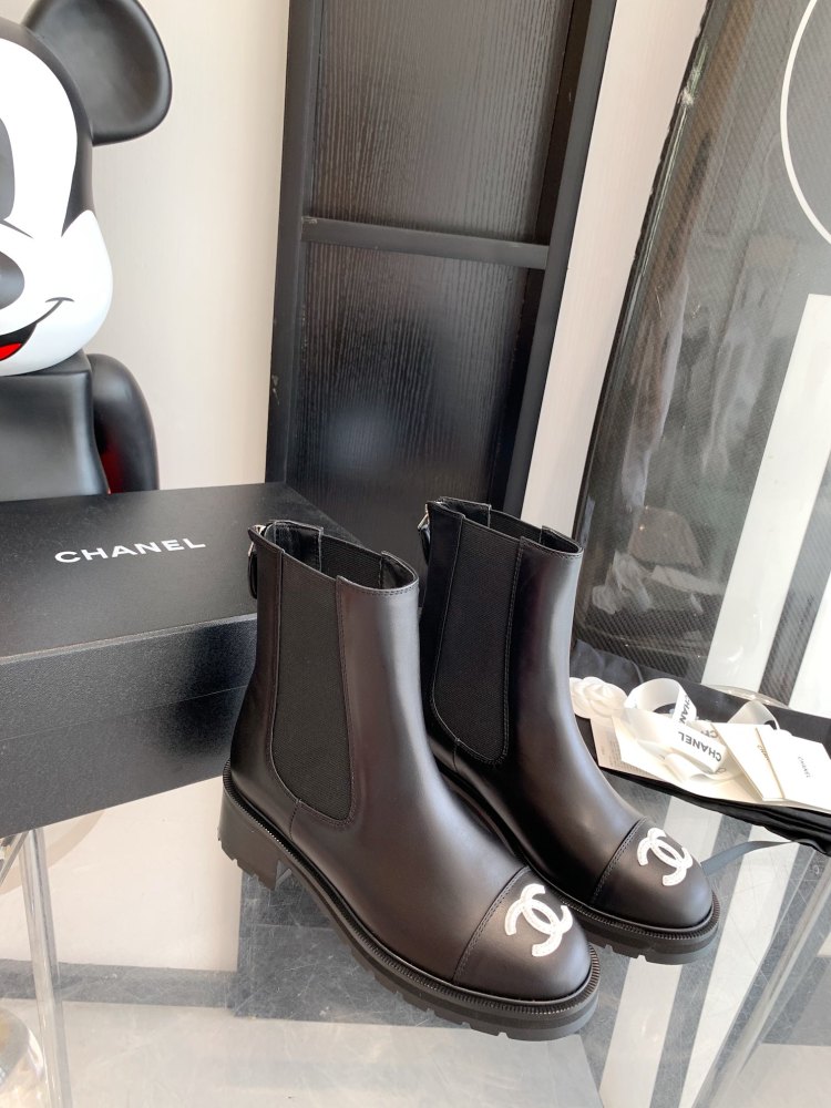 Chanel 22SS boots