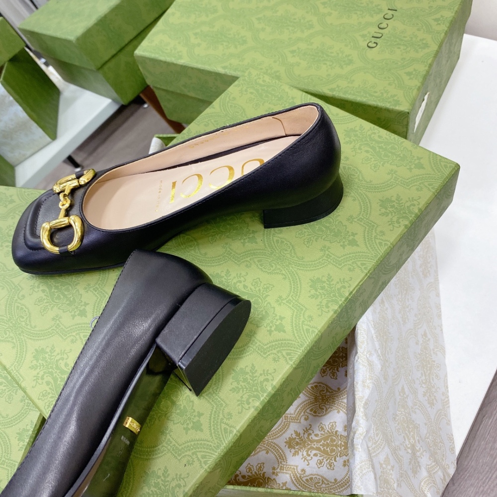 GUCCI sandals